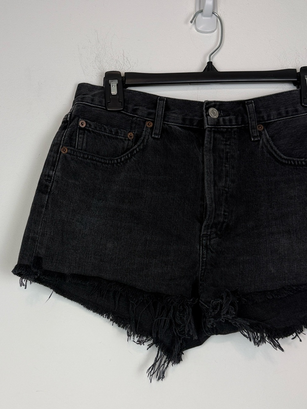 AGOLDE Black Buttonfly Parker Denim/Jean Shorts. Size 27. - Picture 4 of 12